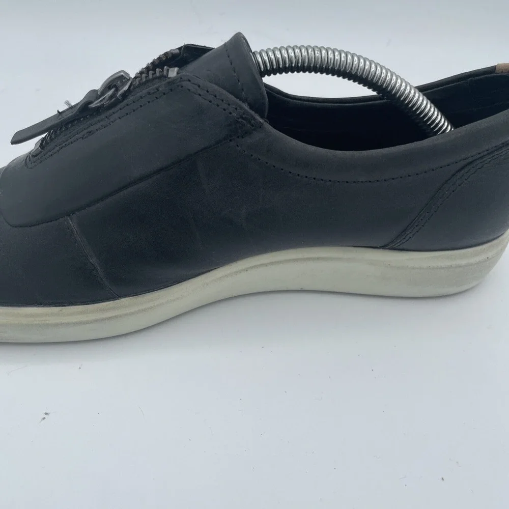 ECCO Biom Zip Slip On Womens Shoes‎ Size 7 Black Leather Comfort Sneakers